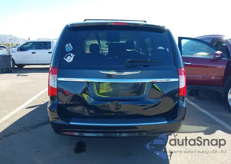 2011 Chrysler Town & Country Touring-L from USA, damaged, VIN 2A4RR8DG4BR704837